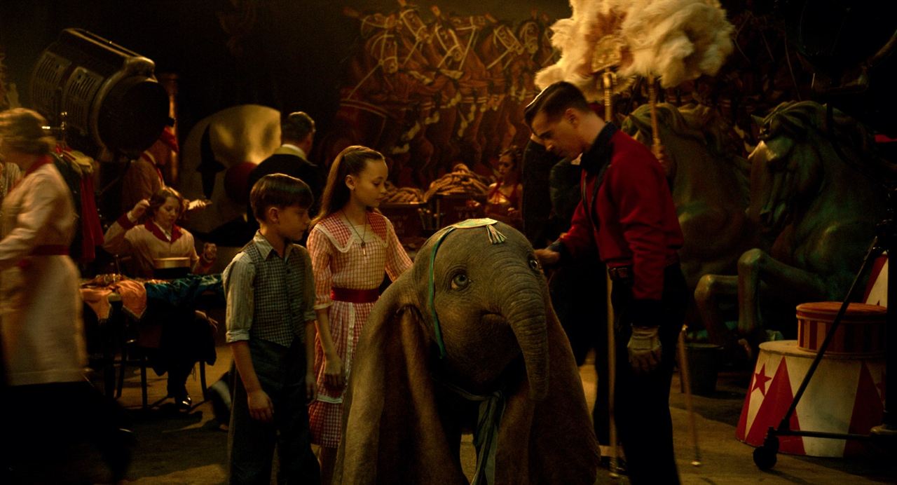 Dumbo : Bild Colin Farrell, Finley Hobbins, Nico Parker