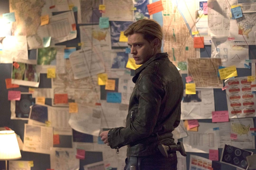 Shadowhunters : Bild Dominic Sherwood