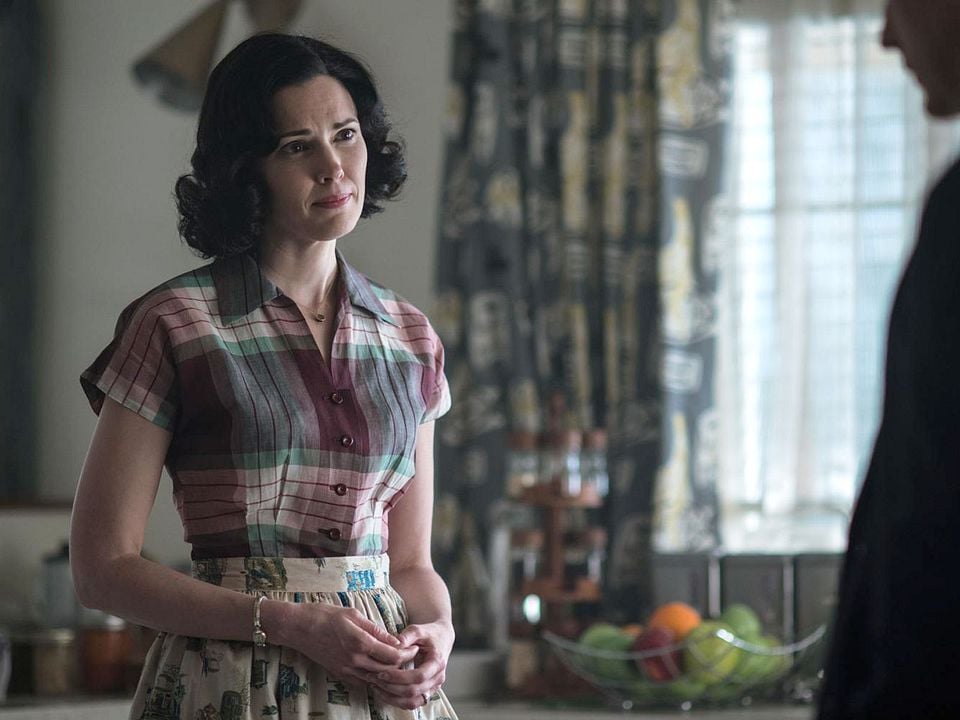 Project Blue Book : Bild Laura Mennell