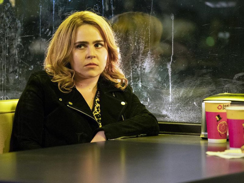 Good Girls : Bild Mae Whitman