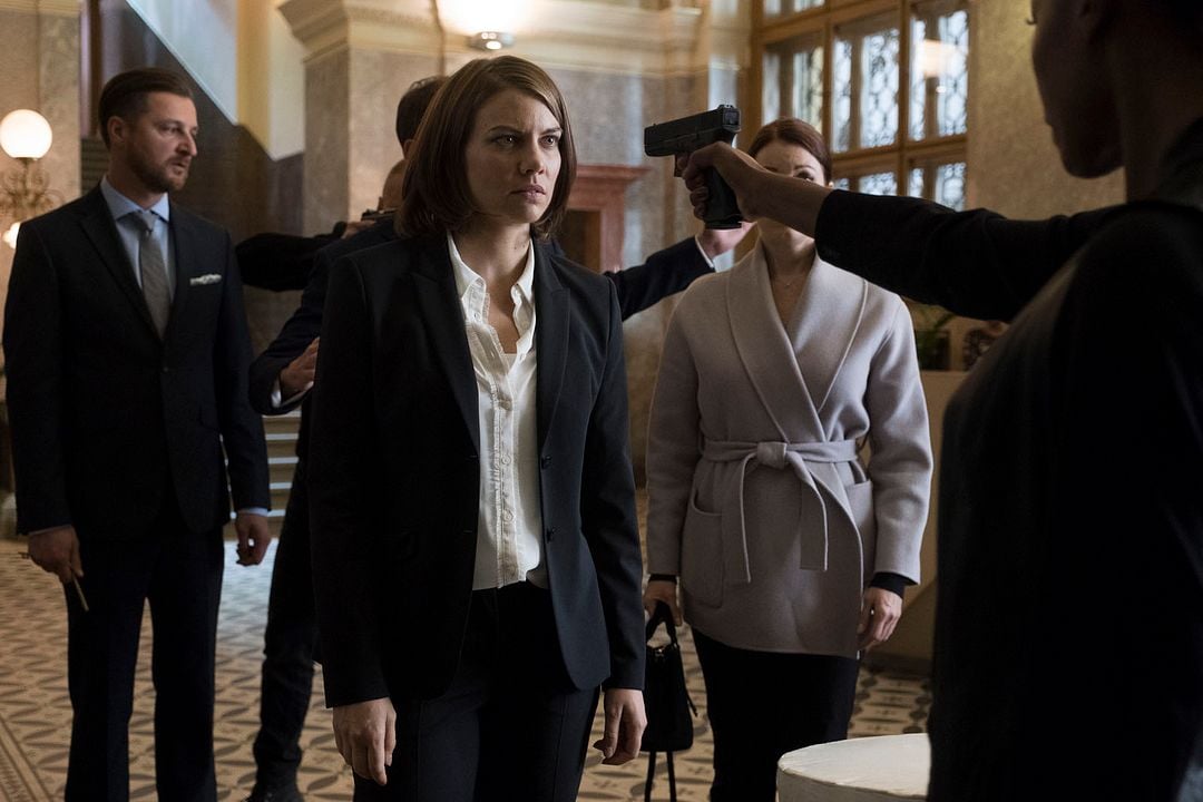 Whiskey Cavalier : Bild Lauren Cohan