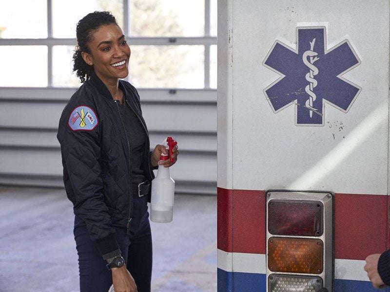 Chicago Fire : Bild Annie Ilonzeh