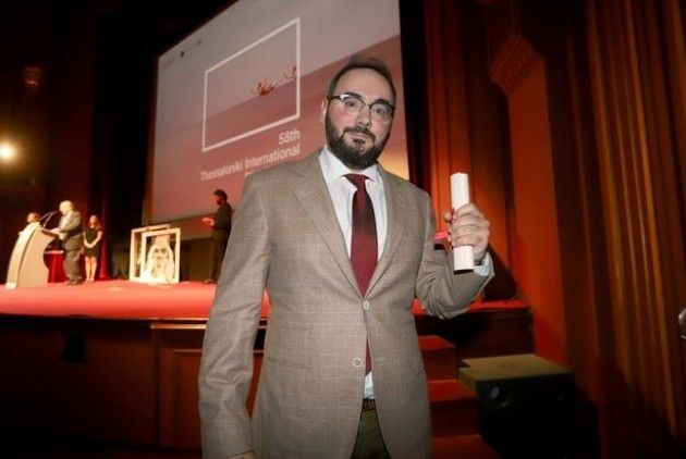 Too Much Info Clouding Over My Head : Bild