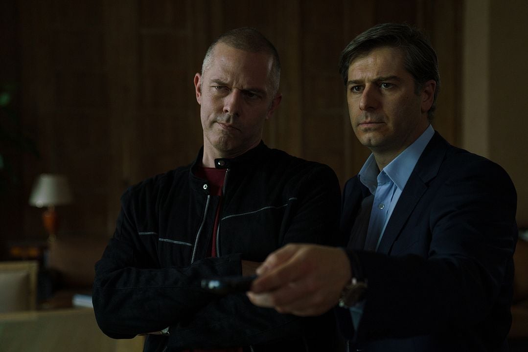 Adults in the Room : Bild Alexandros Bourdoumis, Christos Loulis