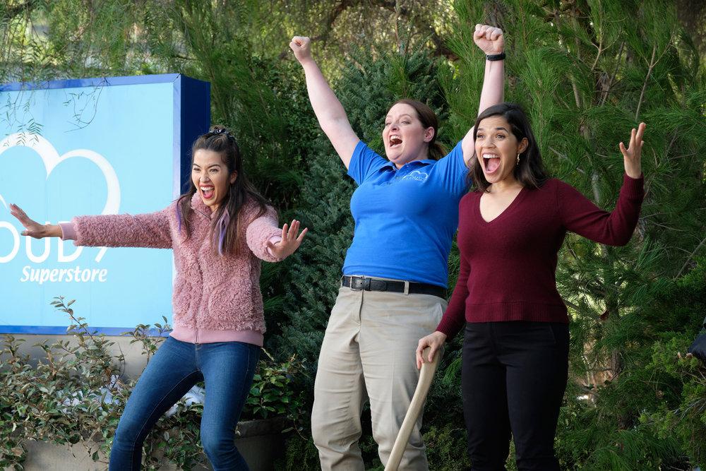 Superstore : Bild Nichole Bloom, America Ferrera, Lauren Ash