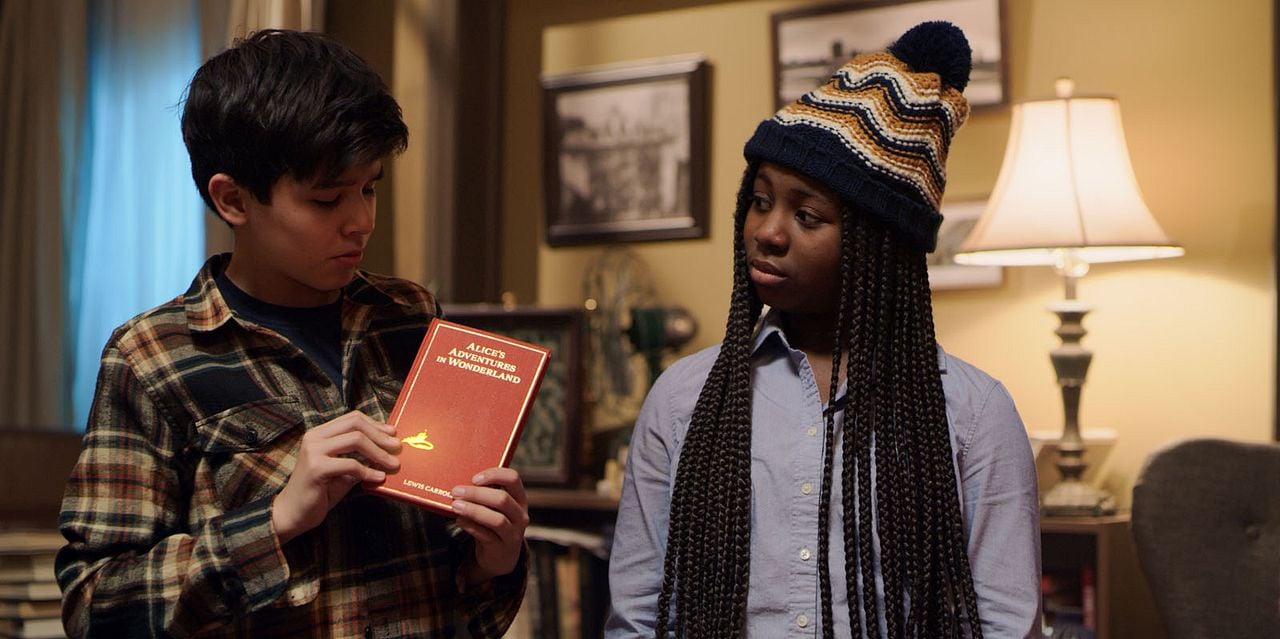 Vier Freunde und die Geisterhand : Bild Isaac Arellanes, Amadi Chapata