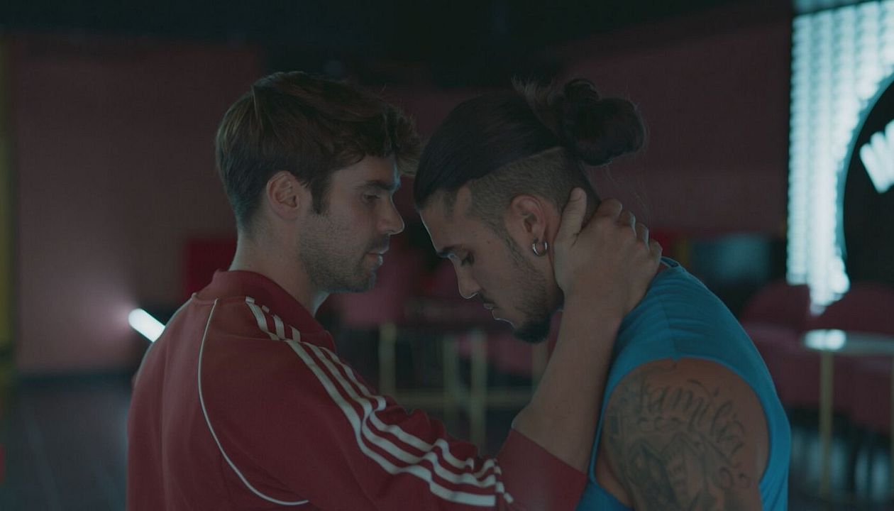 Toy Boy : Bild José de la Torre, Carlo Costanzia Flores