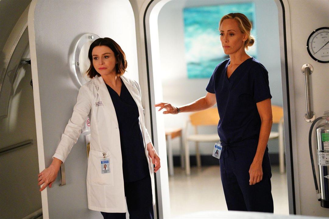 Grey's Anatomy - Die jungen Ärzte : Bild Kim Raver, Caterina Scorsone