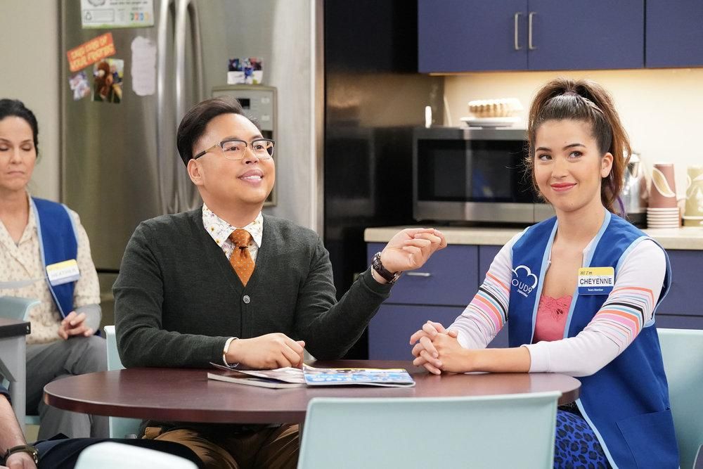 Superstore : Bild Nichole Bloom, Nico Santos