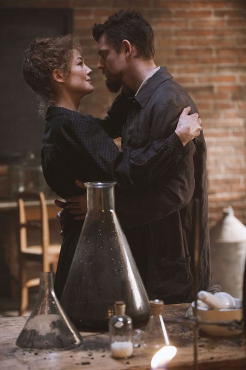 Marie Curie - Elemente des Lebens : Bild Sam Riley, Rosamund Pike