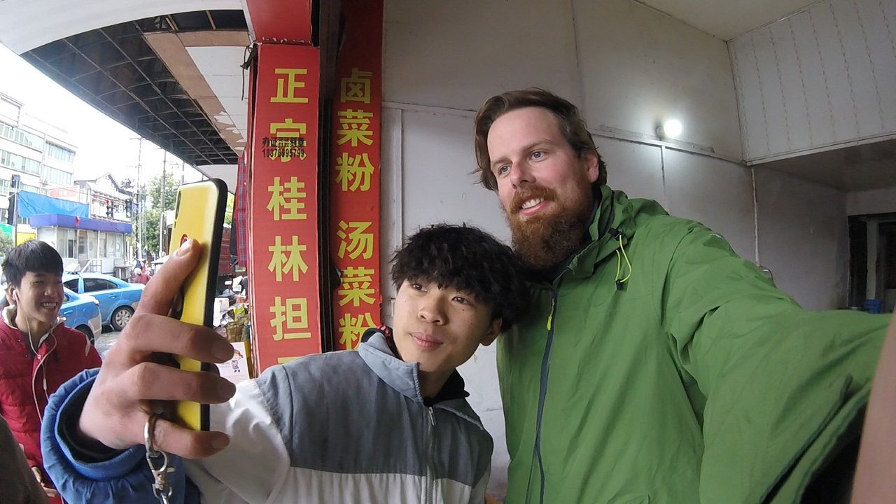 Verplant - Wie zwei Typen versuchen, mit dem Rad nach Vietnam zu fahren : Bild