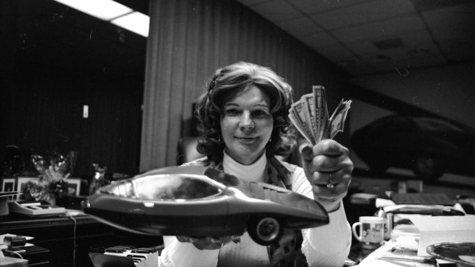 The Lady and the Dale : Bild