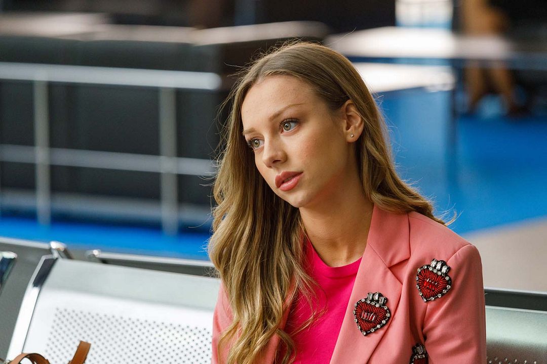 Élite-Kurzgeschichten : Bild Ester Expósito