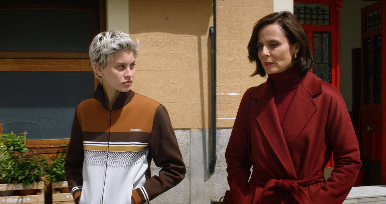 Parallele Mütter : Bild Aitana Sánchez-Gijón, Milena Smit