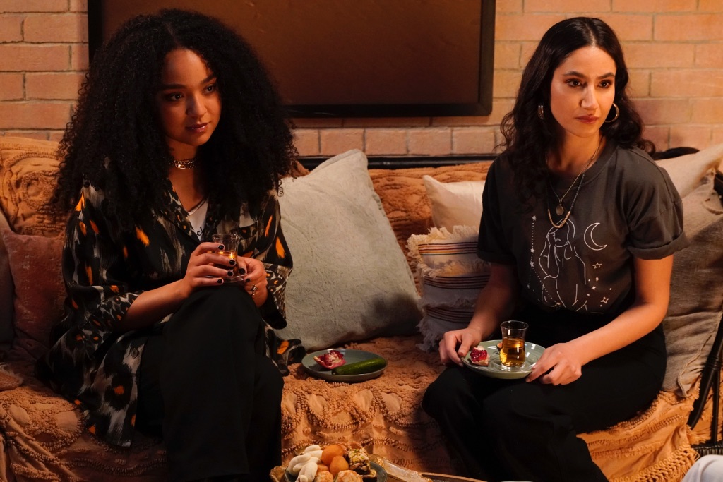 The Bold Type : Bild Nikohl Boosheri, Aisha Dee