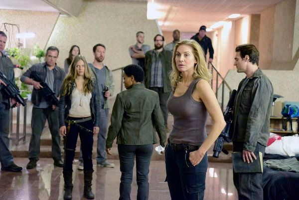 Revolution (2012) : Bild Elizabeth Mitchell