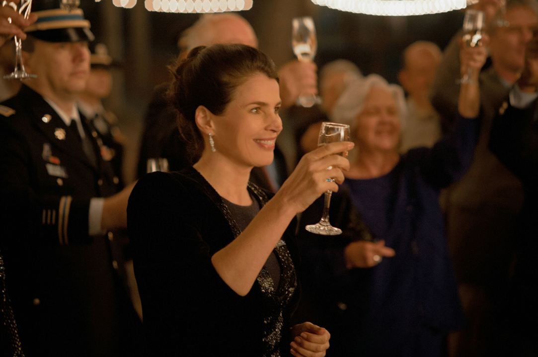 The East : Bild Julia Ormond