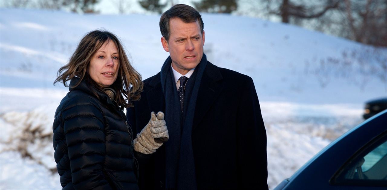 Thin Ice : Bild Lea Thompson, Greg Kinnear