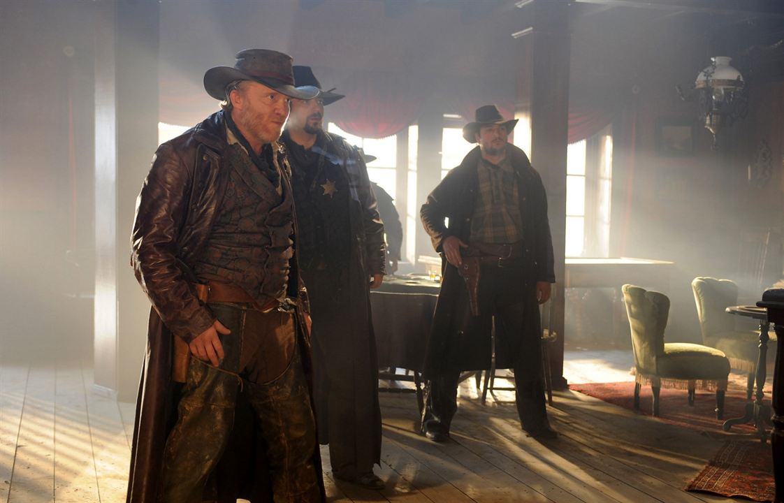 Dead in Tombstone : Bild