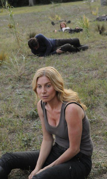 Revolution (2012) : Bild Elizabeth Mitchell