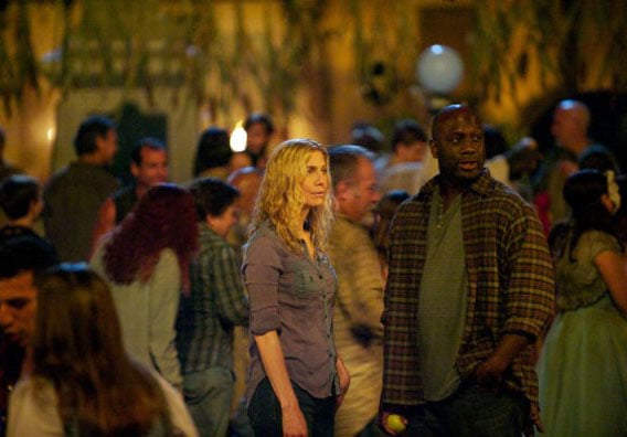 Revolution (2012) : Bild Richard T. Jones, Elizabeth Mitchell