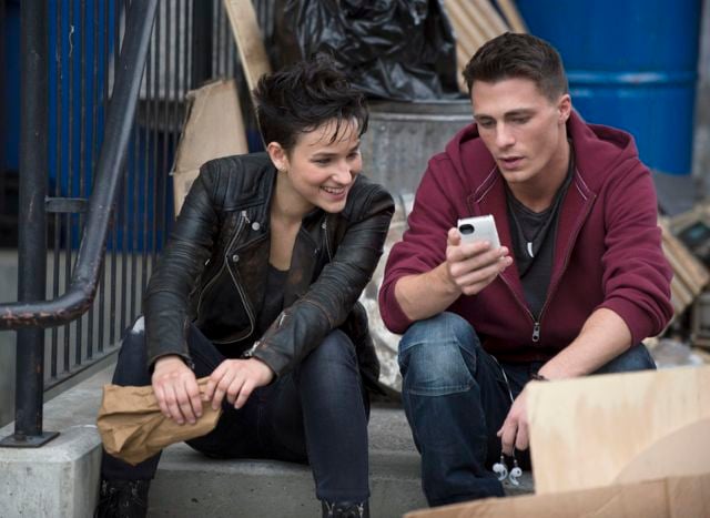 Arrow : Bild Colton Haynes, Bex Taylor-Klaus