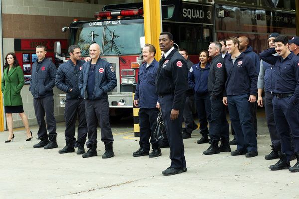 Chicago Fire : Bild David Eigenberg, Christian Stolte, Taylor Kinney, Monica Raymund, Yuri Sardarov, Jesse Spencer, Eamonn Walker