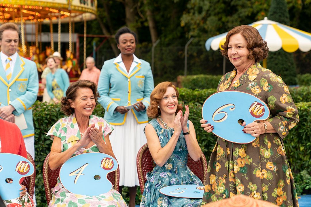 Bild Tessa Peake-Jones, Kacey Ainsworth