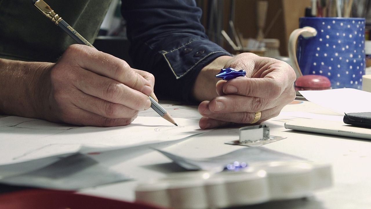 Hunter from Elswhere – Eine Reise mit Helen Britton : Bild