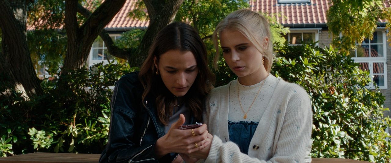 Pretty Young Thing : Bild