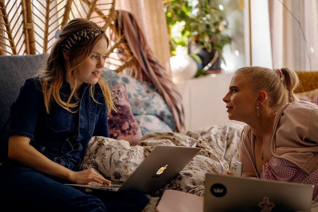 Pretty Young Thing : Bild