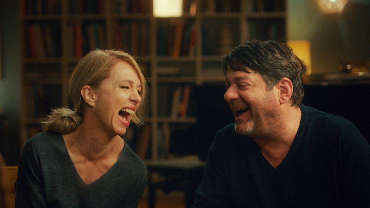 Die Nachbarn von Oben : Bild Ursina Lardi, Roeland Wiesnekker