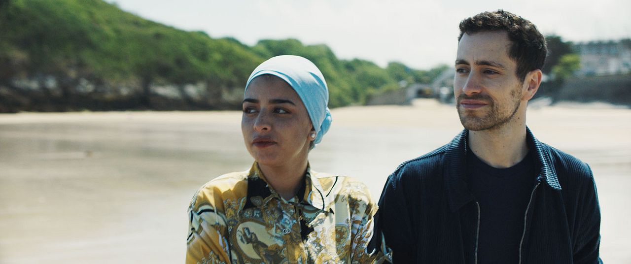 L'Air de la mer rend libre : Bild Youssouf Abi-Ayad, Kenza Fortas