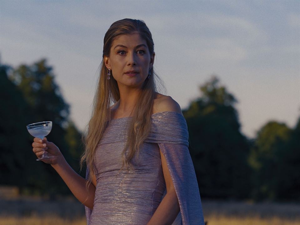 Saltburn : Bild Rosamund Pike