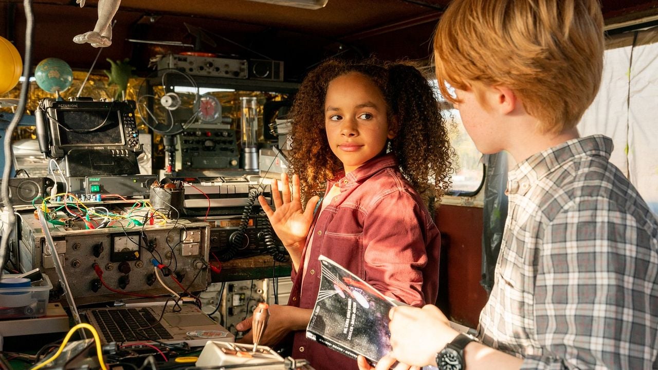 Wow! Nachricht aus dem All : Bild Ava-Elizabeth Awe, Felix Nölle