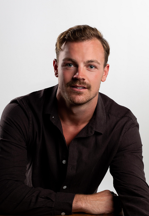 Kinoposter Josh Bonello