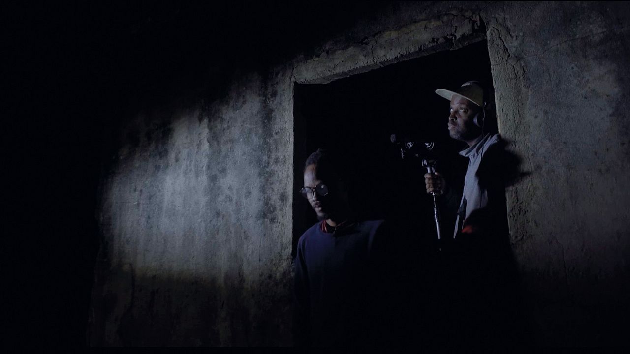 As noites ainda cheiram a pólvora : Bild