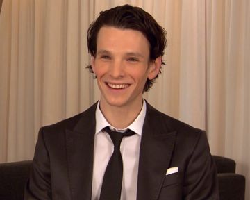 Im Interview sprechen die Schauspieler Sabin Tambrea und Edgar Selge sowie das Regie-Ehepaar Peter Sehr & Marie Noelle über ihren neuen Ansatz einer Ludwig II.-Biographie und den Kampf, ihre 16 Millionen Euro teuren Vorstellungen eines perfekten Ludwig II.-Films in die Realität umzusetzen.