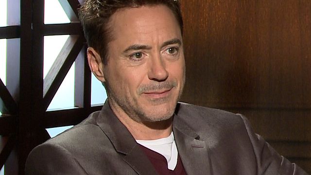 Robert Downey Jr. verrät uns, warum die Anwälte in "Der Richter - Recht oder Ehre" mit einem Haufen Hunde zu vergleichen sind!