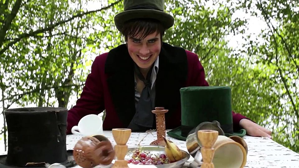 Alice - The Darker Side of the Mirror Trailer - Alice - The Darker Side