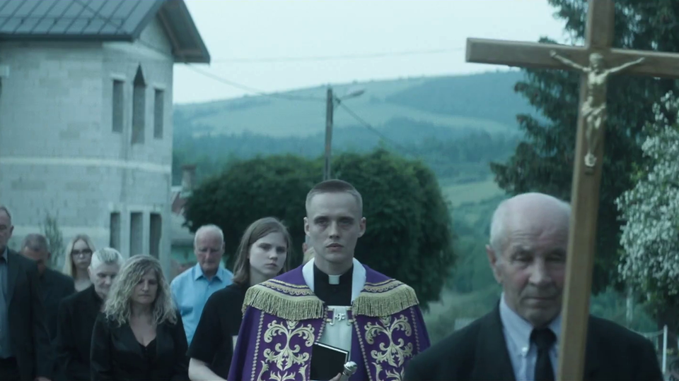 Corpus Christi Trailer Corpus Christi Trailer OmeU FILMSTARTS.de Corpus Christi Trailer Corpus Christi Trailer OmeU FILMSTARTS.de