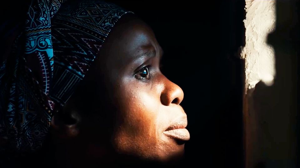 Trees Of Peace Trailer Trees Of Peace Trailer OV FILMSTARTS.de